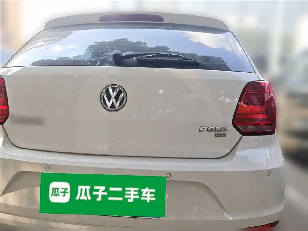 Volkswagen Polo 2014 1.6L Automatic Comfort Edition фото 3