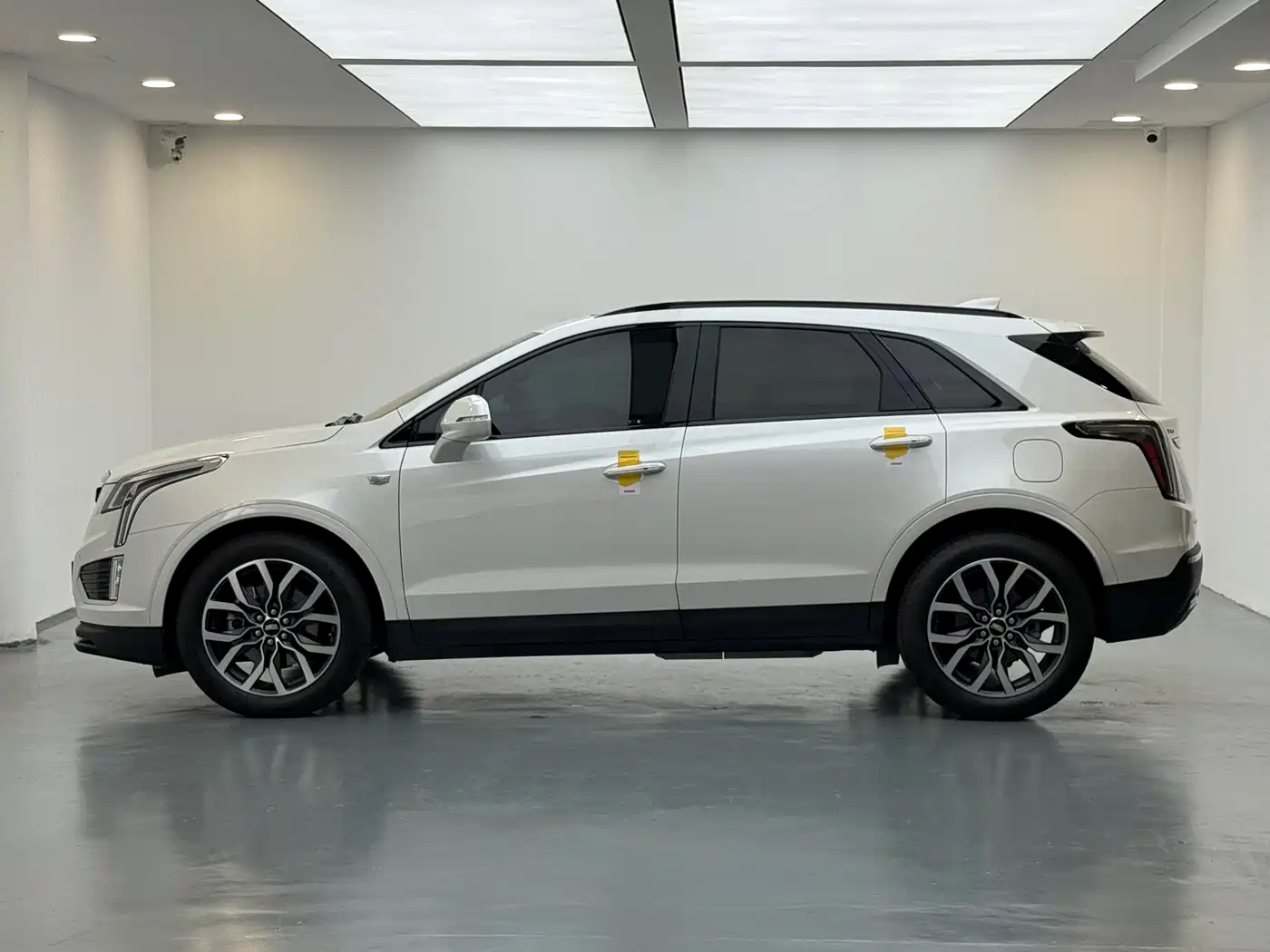 Cadillac XT5 2023 Model 2.0T 4WD Premium (Ultimate Edition) фото 9