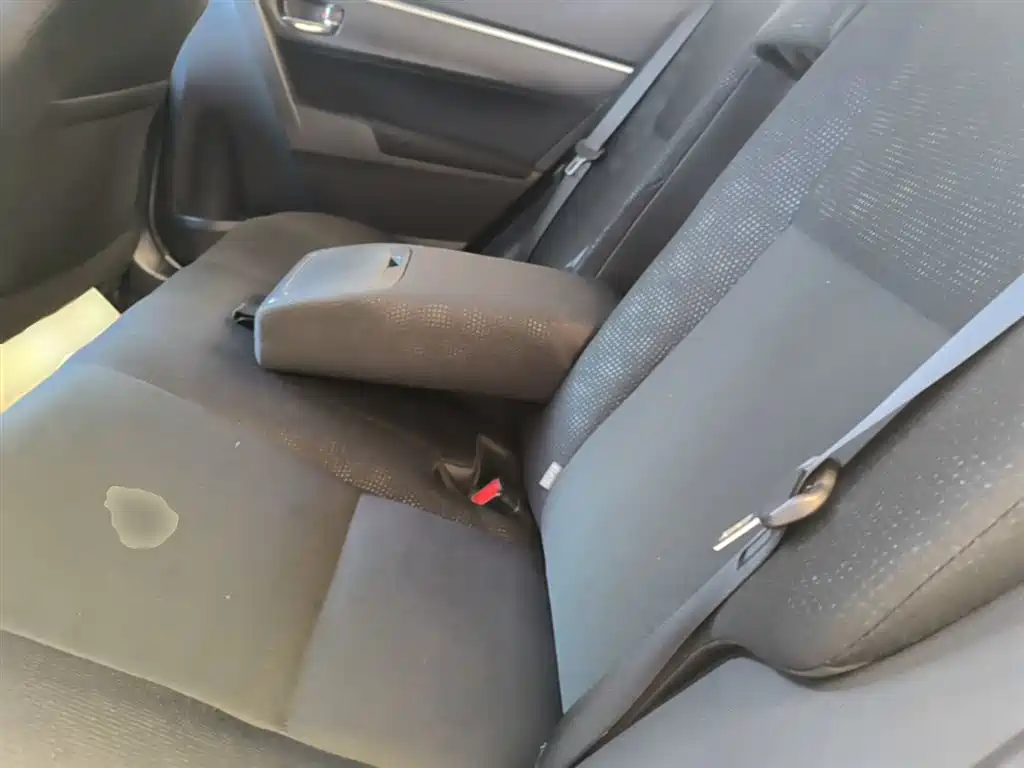 Toyota Corolla 2017 Facelift 1.2T S-CVT GL-i фото 17