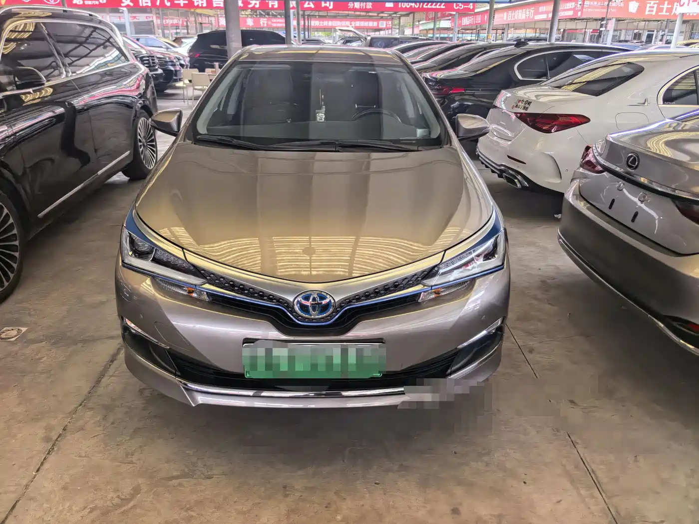 Toyota Corolla 2019 Hybrid 1.8L E-CVT GL-i Pioneer Edition фото 2