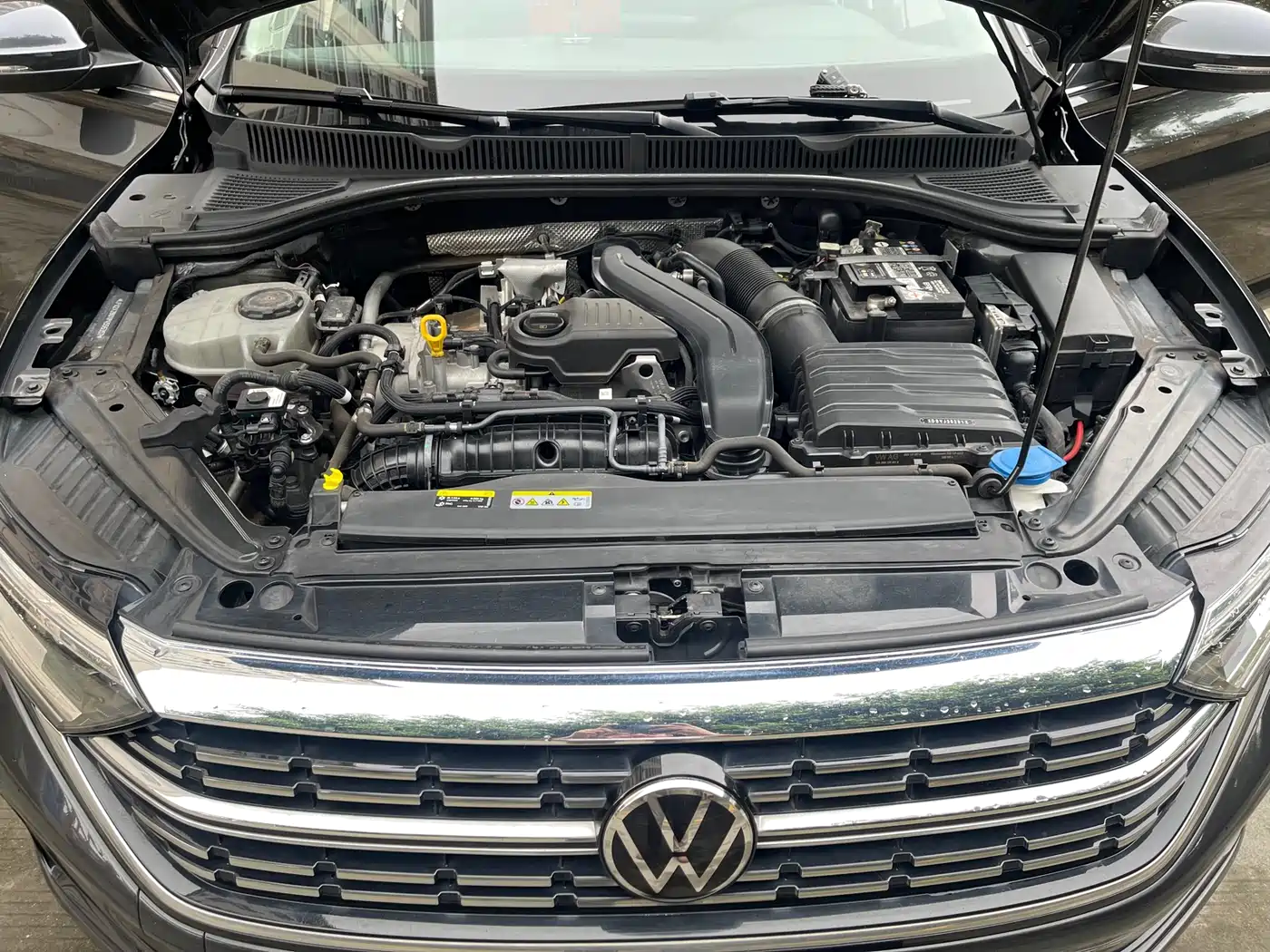 Volkswagen Sagitar 2023 300TSI DSG Surpassing Edition фото 15