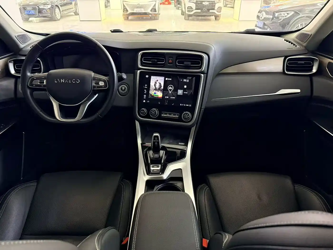 Lynk & Co 01 2019 2.0T 2WD Pro Edition China V фото 10