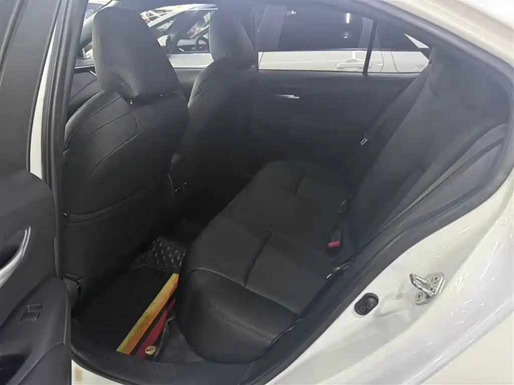Toyota Levin 2021 185T CVT Luxury Edition фото 18