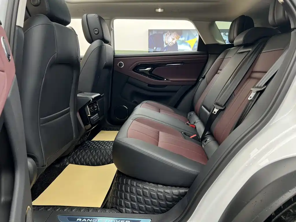 Land Rover Range Rover Evoque 2026 2026 Range Rover Evoque L SE
