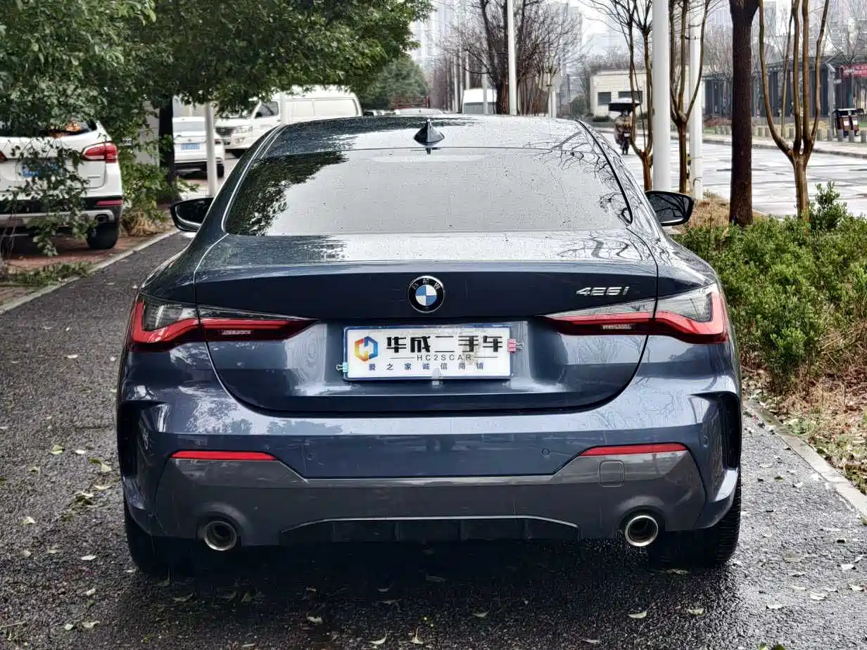 BMW 4 SERIES