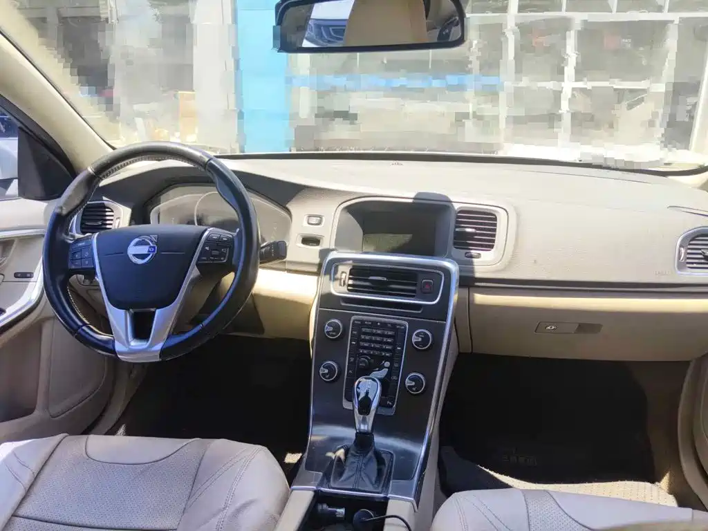 Volvo S60 (Import) 2014 2014 T5 Elegance Edition