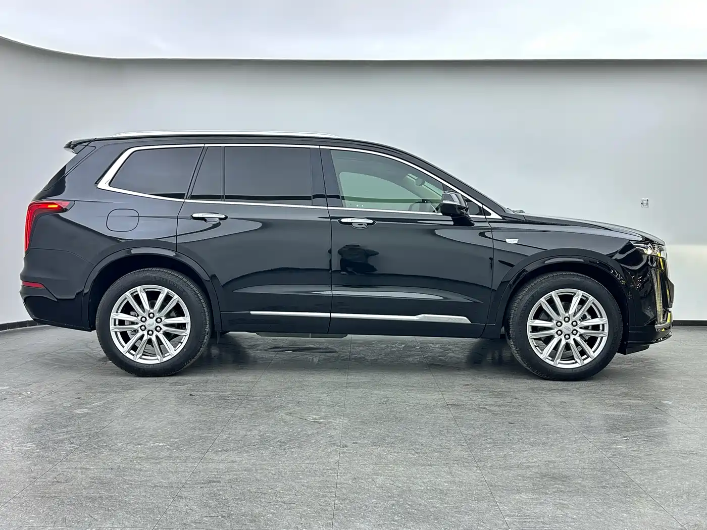 Cadillac XT6 2022 2.0T 6-Seater 4WD Luxury Edition фото 24