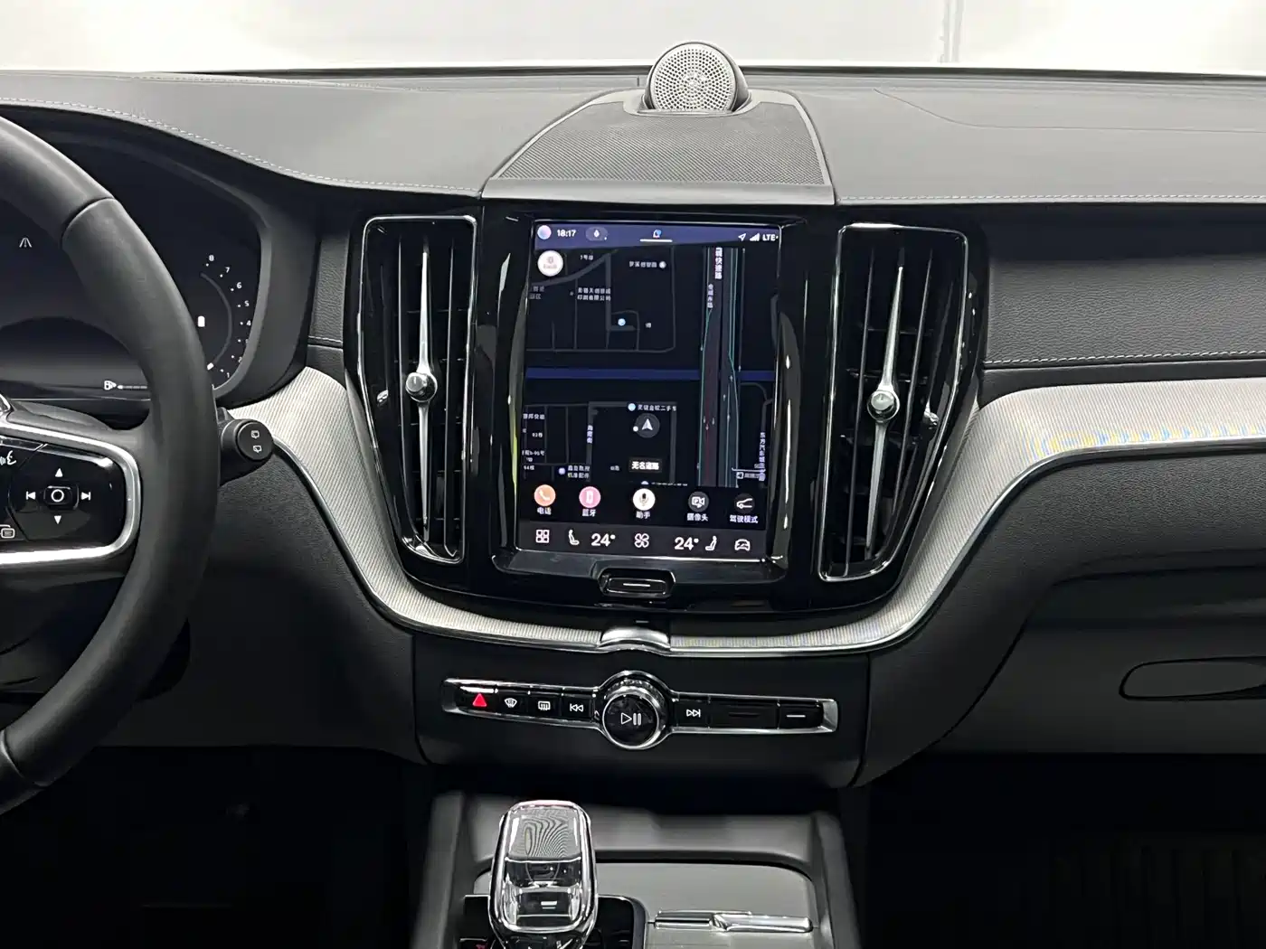 Фото 21 - Volvo XC60