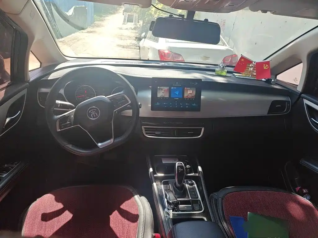 2022 BYD Song MAX