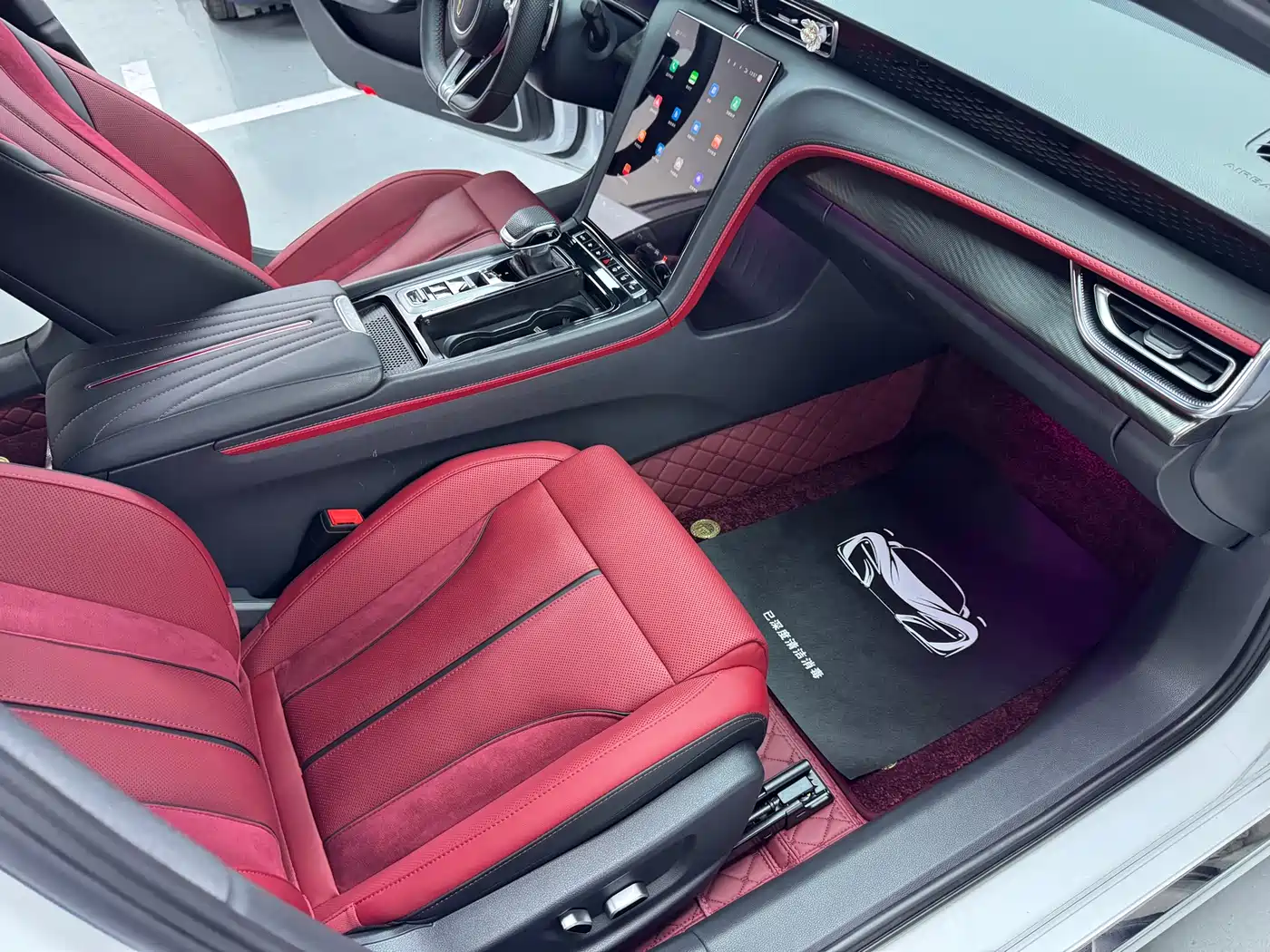 Hongqi H6 2024 Model 2.0T Fashion Edition фото 10