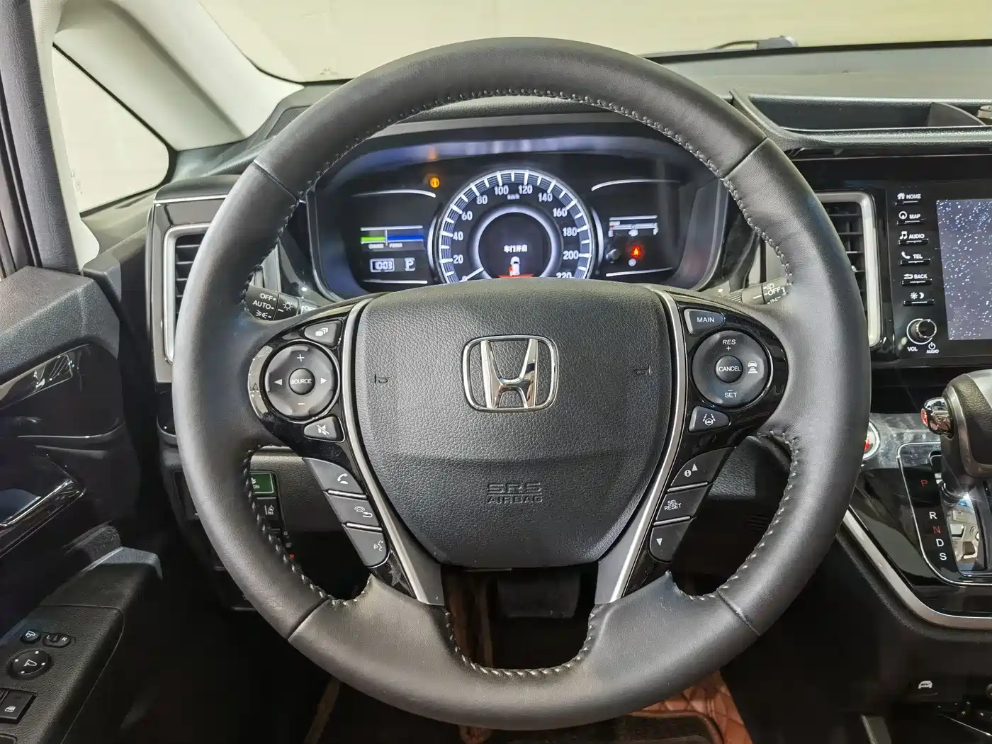 Honda Elysion 2019 2.0L Hybrid Supreme Edition фото 8