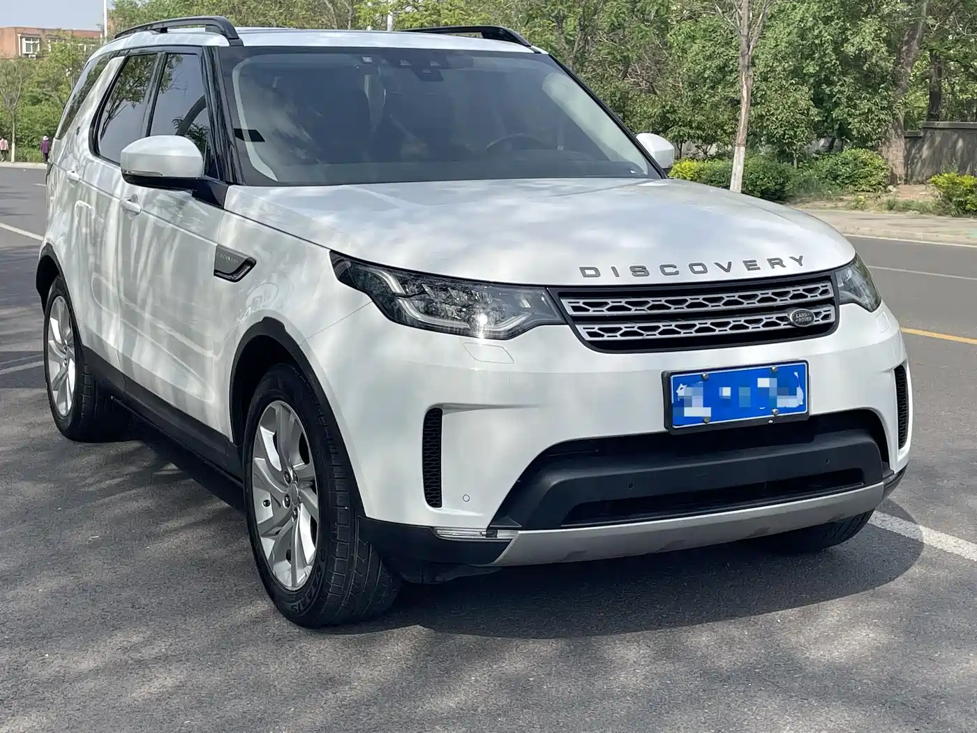 Land Rover Discovery 2017 3.0 SC V6 HSE фото 3