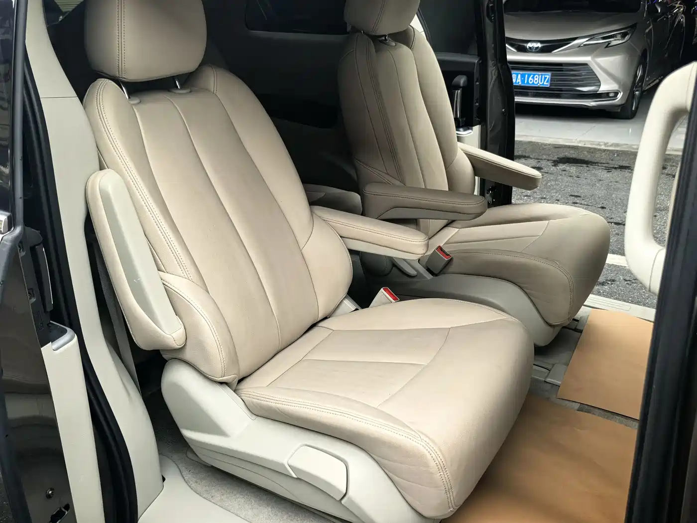 Buick GL8 2023 Model Land Business Class Comfort фото 12