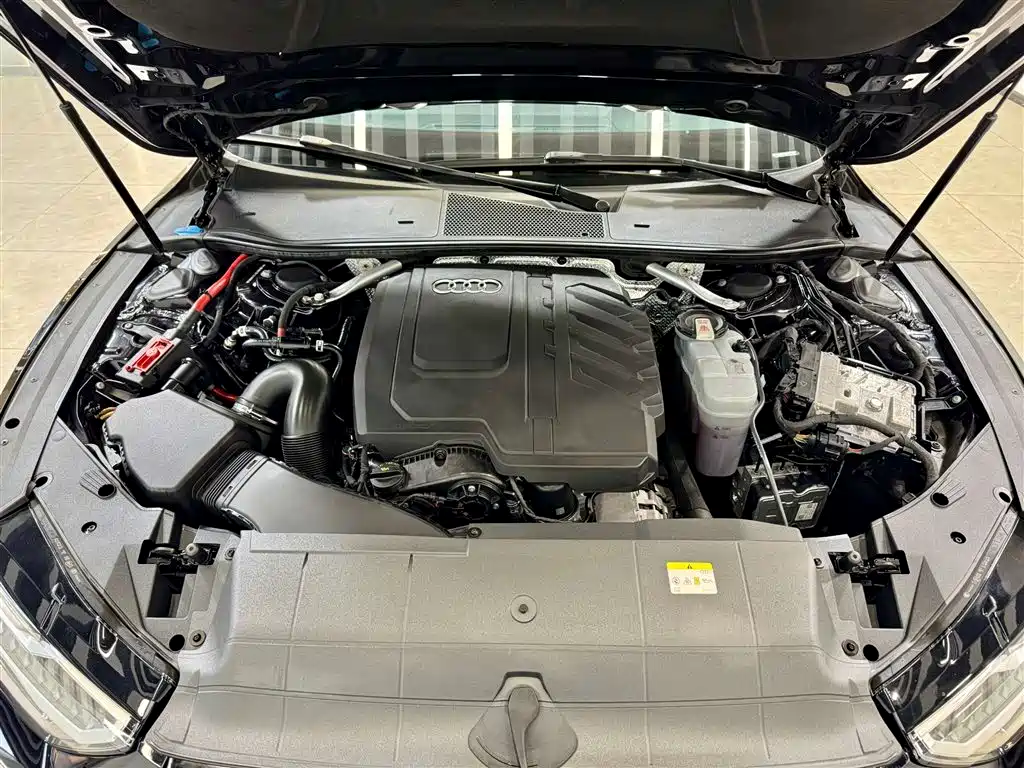 Audi A7L 2023 45 TFSI quattro S-line Black Warrior Edition фото 11