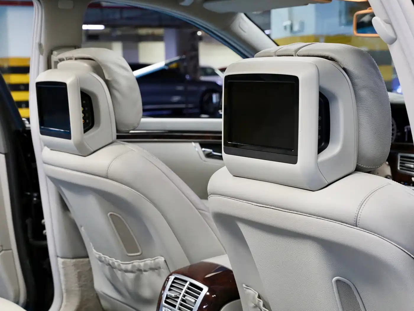 Mercedes-Benz S-Class 2010 S 350 L 4MATIC фото 18