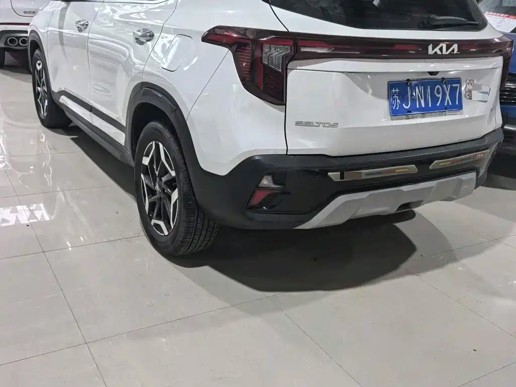 Kia Seltos 2024 2023 1.5L CVT Premium Edition