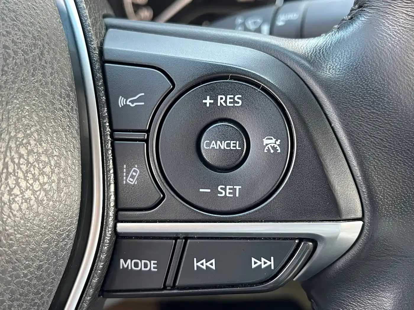 Toyota Camry 2019 Hybrid 2.5HG Luxury Edition China V фото 32