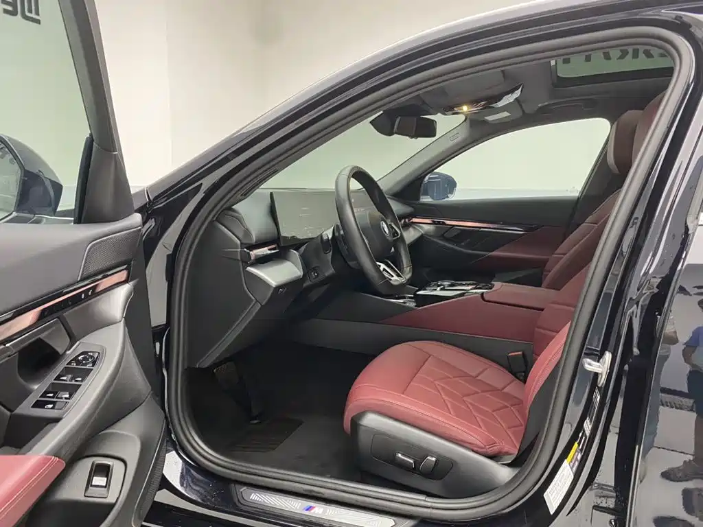 BMW i5 2025 2024 eDrive 35L M Sport Package