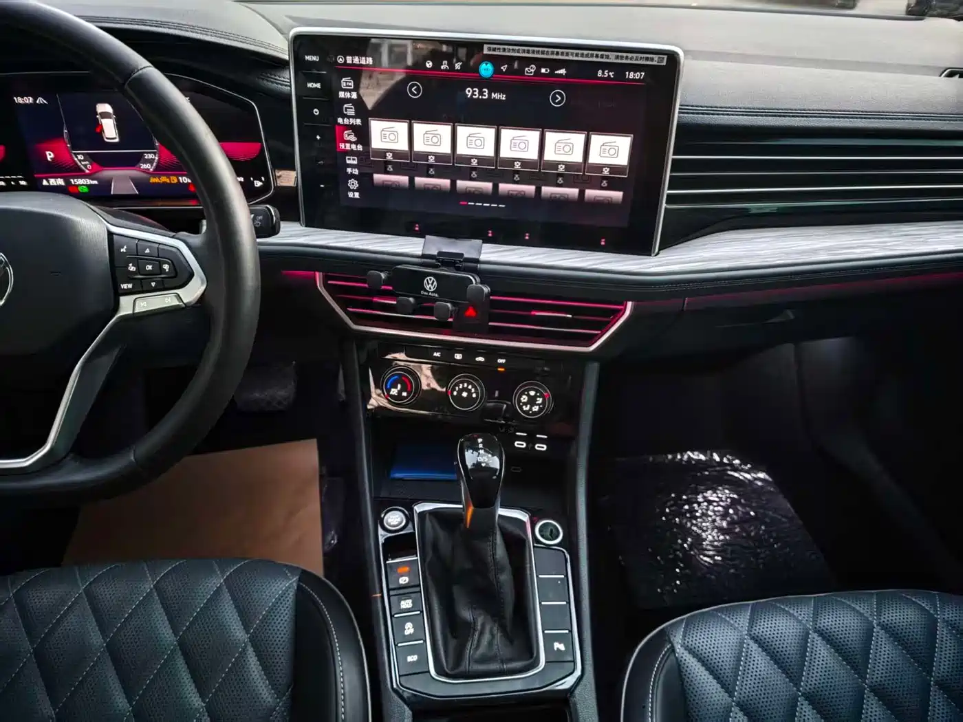 Volkswagen Sagitar 2023 300TSI DSG Surpassing Edition фото 13