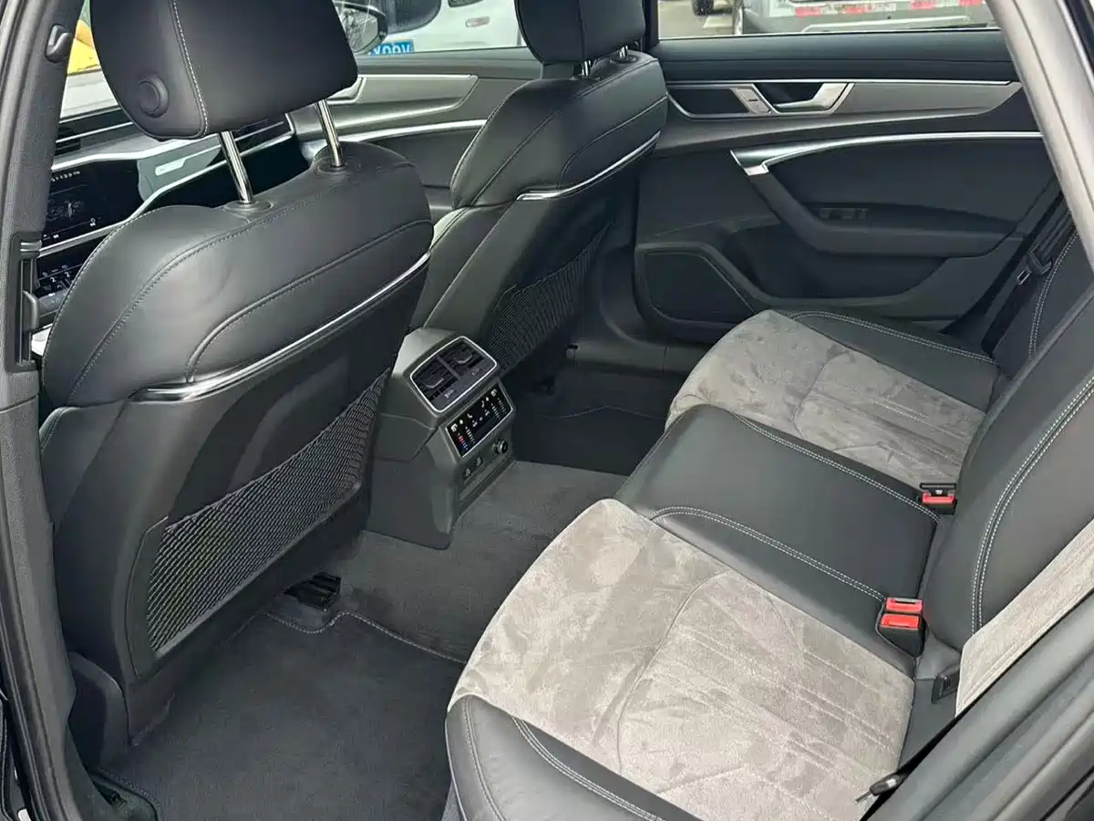 Audi A6L 2024 45 TFSI Premium Elegance фото 9