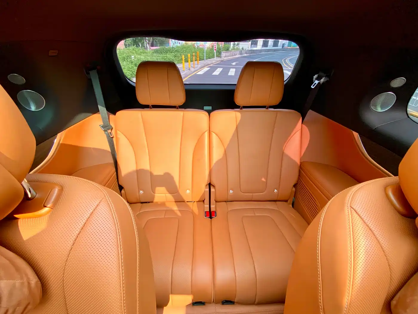AITO Wenjie AITO M9 2024 Range Extender Max Edition 42kWh 6-seater фото 13