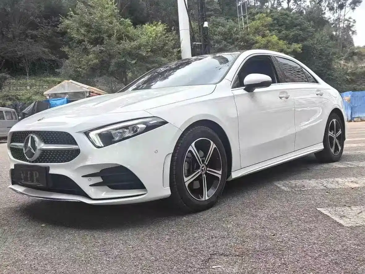 Mercedes-Benz Mercedes-Benz A-Class 2022 A 200 L Sport Sedan Dynamic