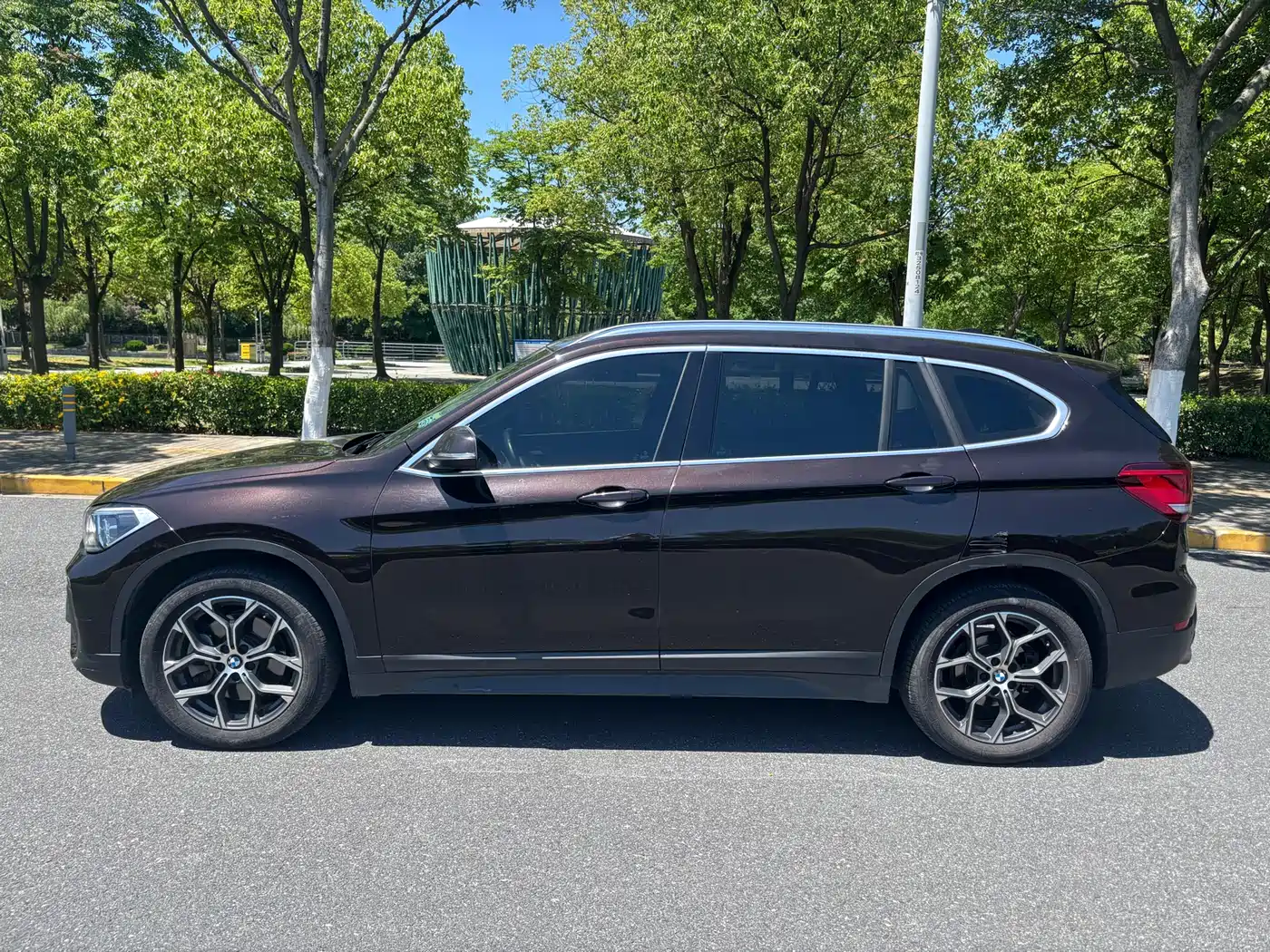 BMW X1 2022 sDrive25Li Leading фото 4
