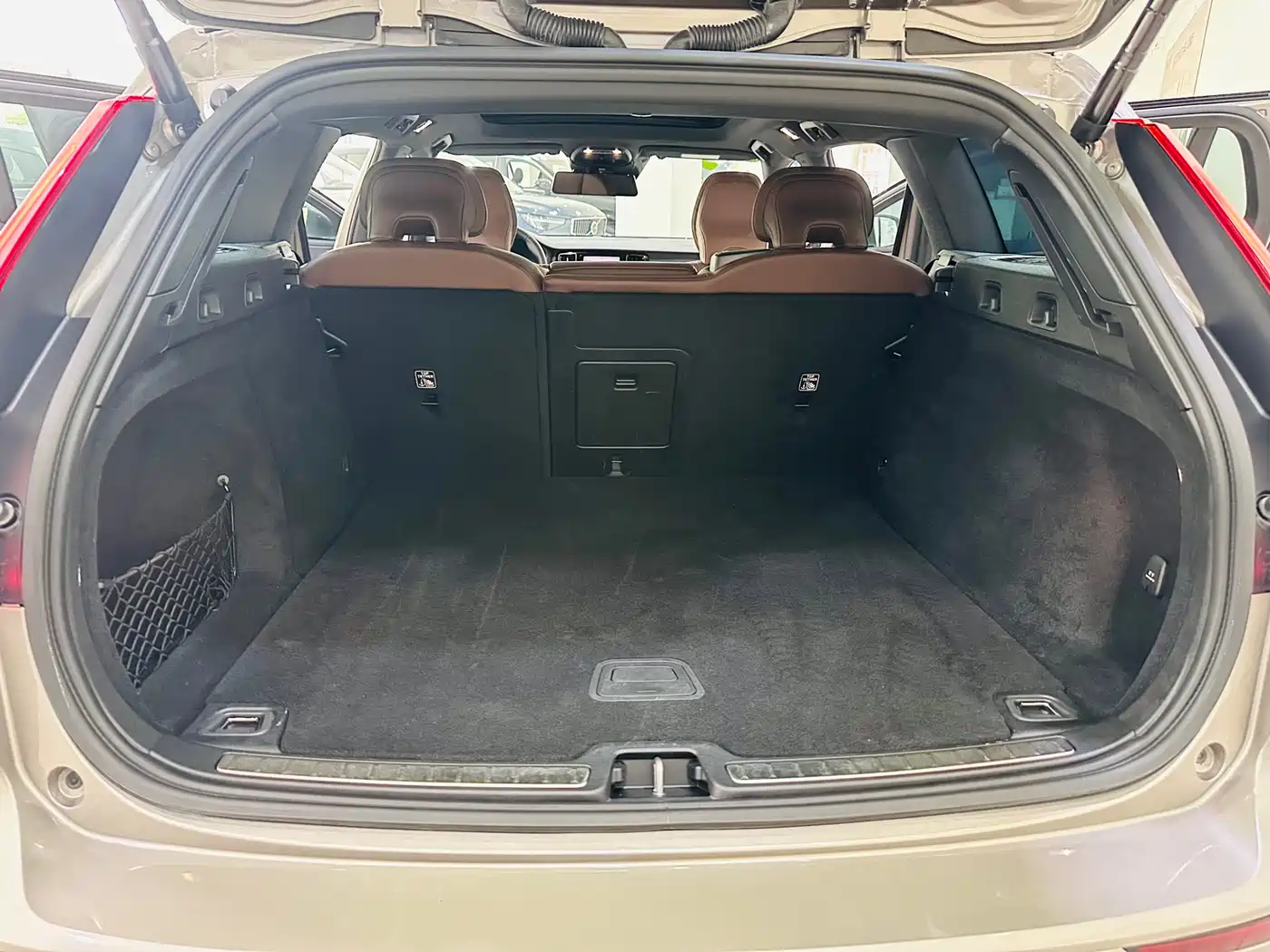 Volvo V60 2021 B5 Zhiyuan Luxury Edition фото 18