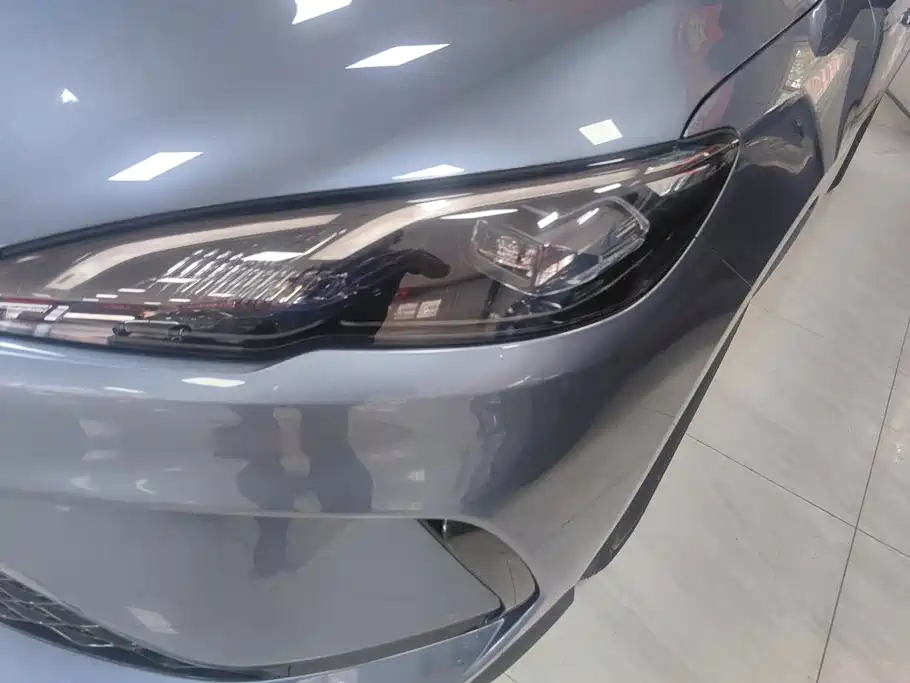 2026 BYD Hai Bao 05 DM-i