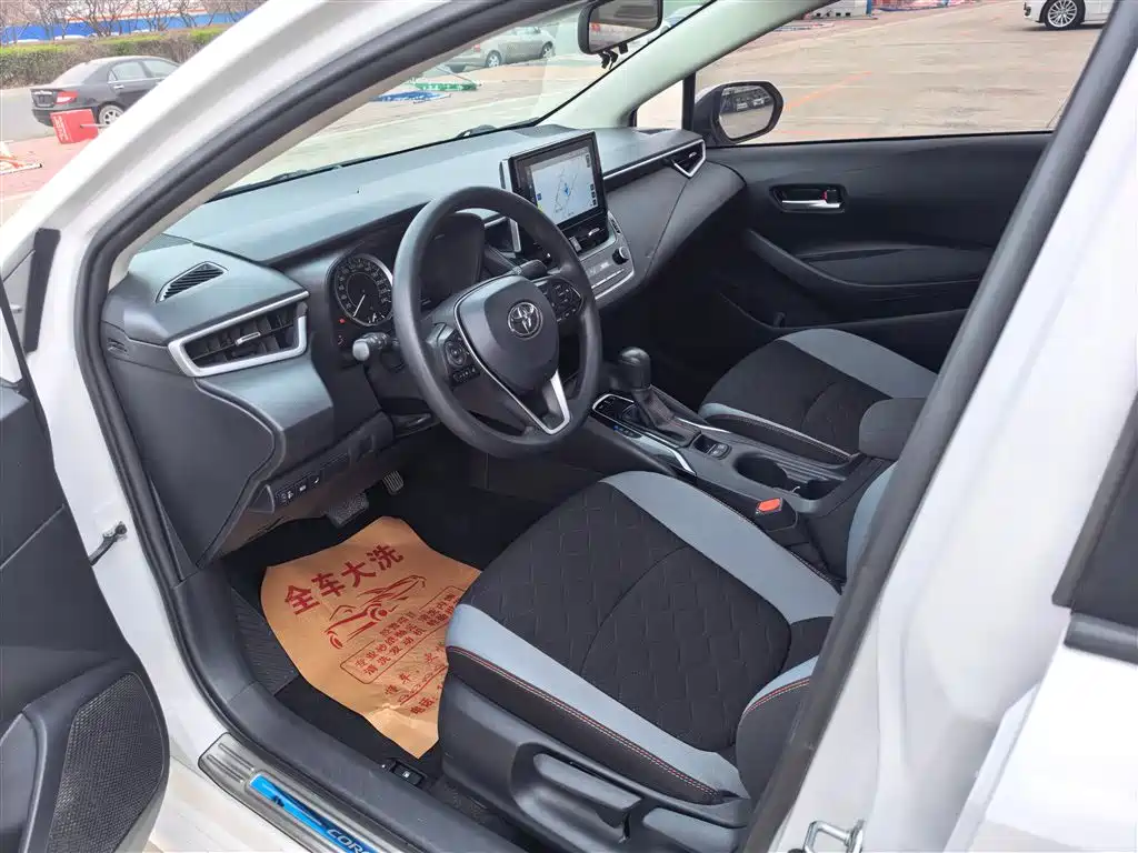 Toyota Corolla 2021 1.2T S-CVT Elite PLUS Edition фото 4