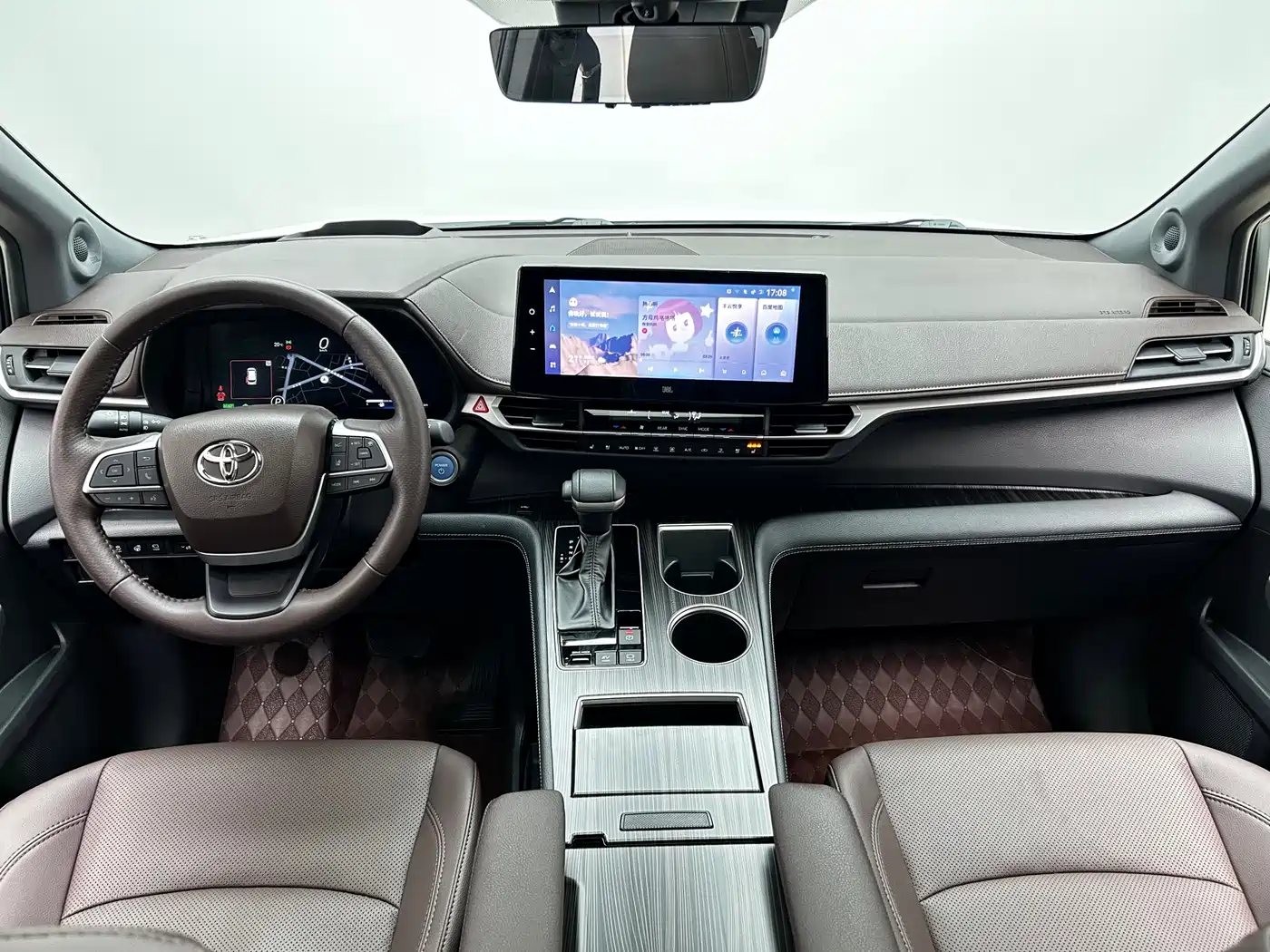 Toyota Sienna 2024 2.5L Hybrid Platinum Edition фото 14