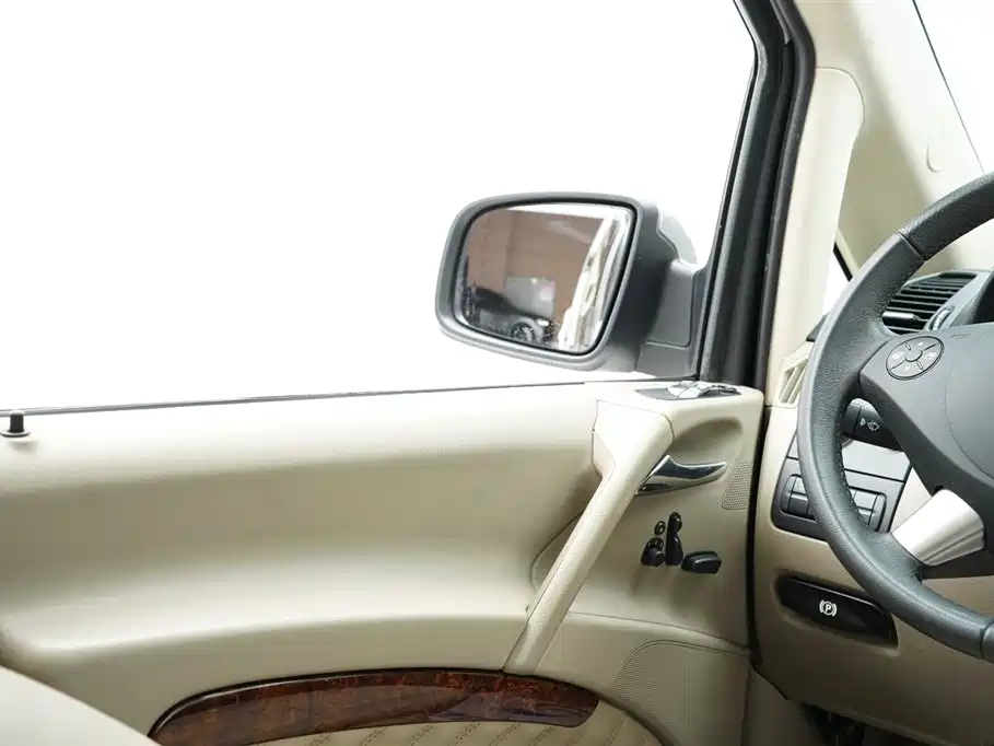 Mercedes-Benz Viano 2013 3.5L Haochi Edition фото 14