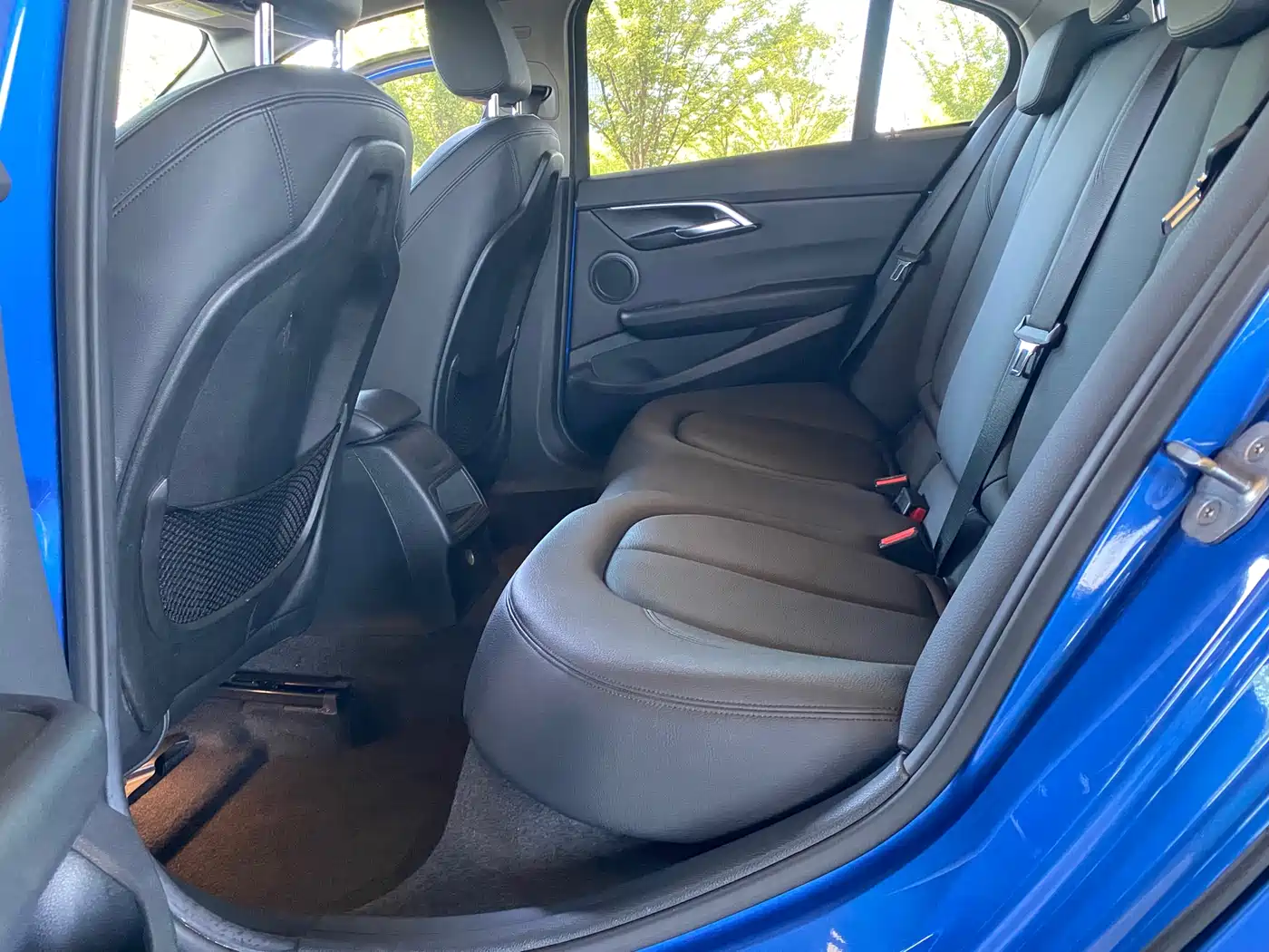 BMW 1 Series 2018 118i Sport Edition фото 11