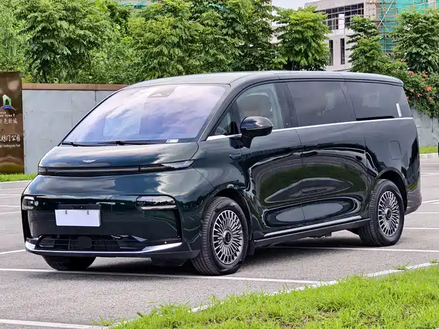  Geely Galaxy Yizhen L380 2025 Model 805km Flagship Edition AWD