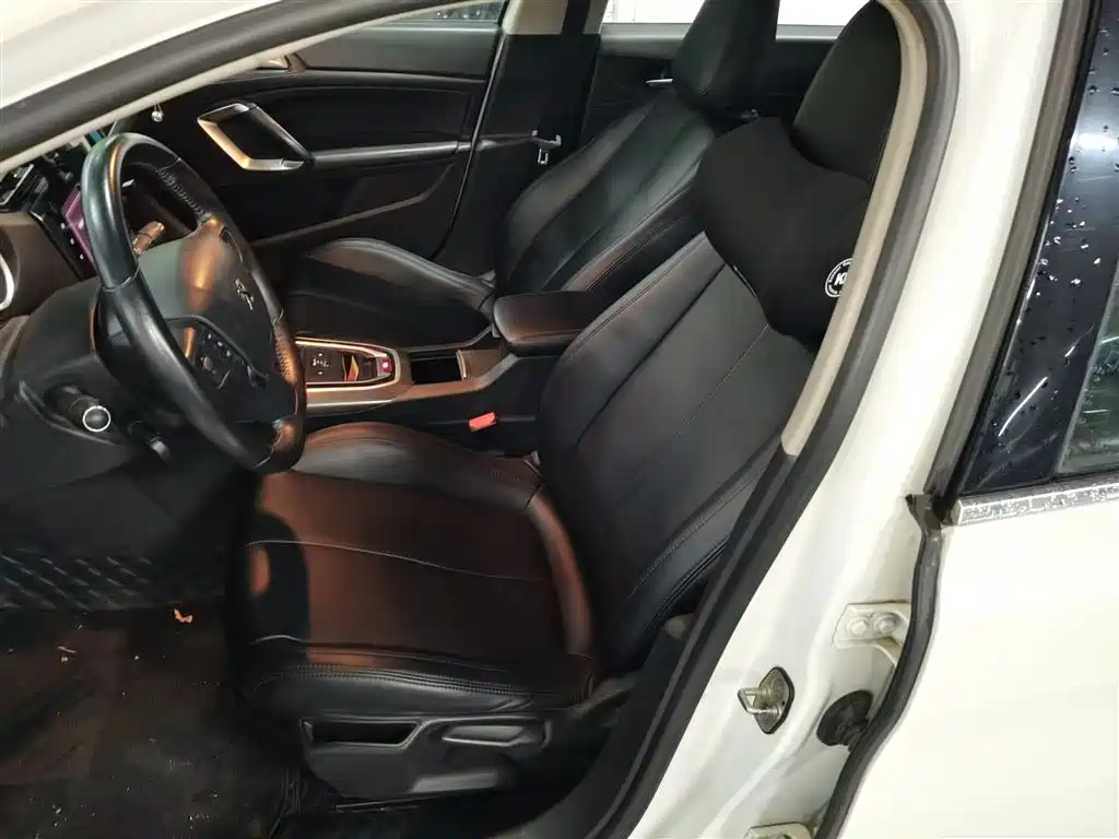 Peugeot 408 2015 Model 1.2T Automatic Luxury Edition фото 11