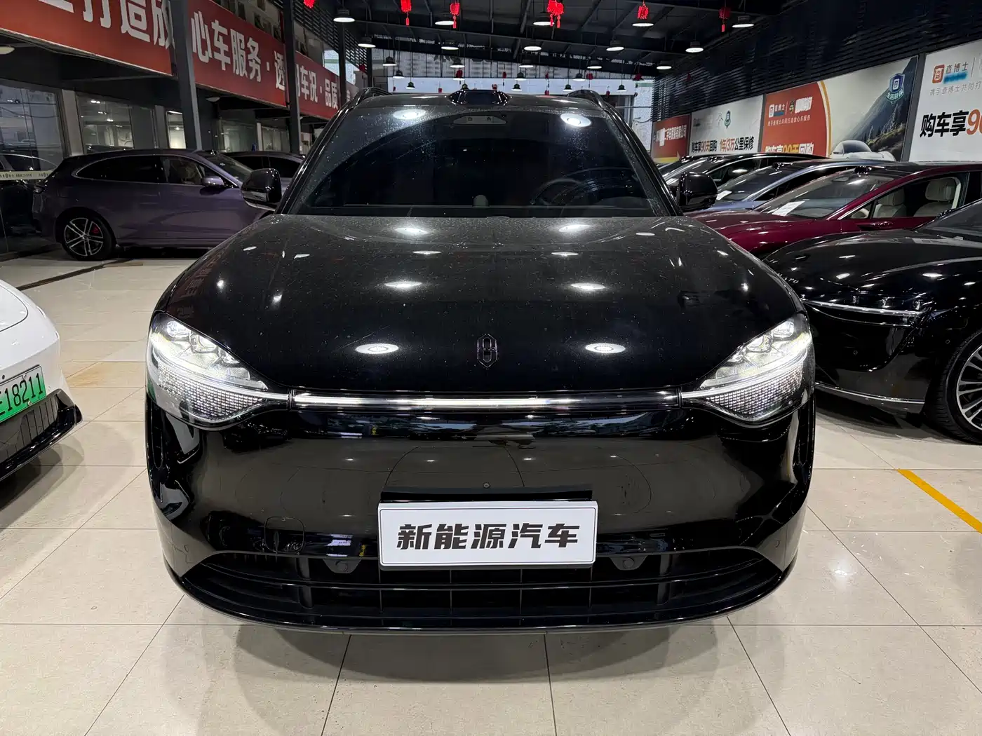 AITO Wenjie AITO M9 2024 Range Extender Max 52kWh 6-seater фото 2