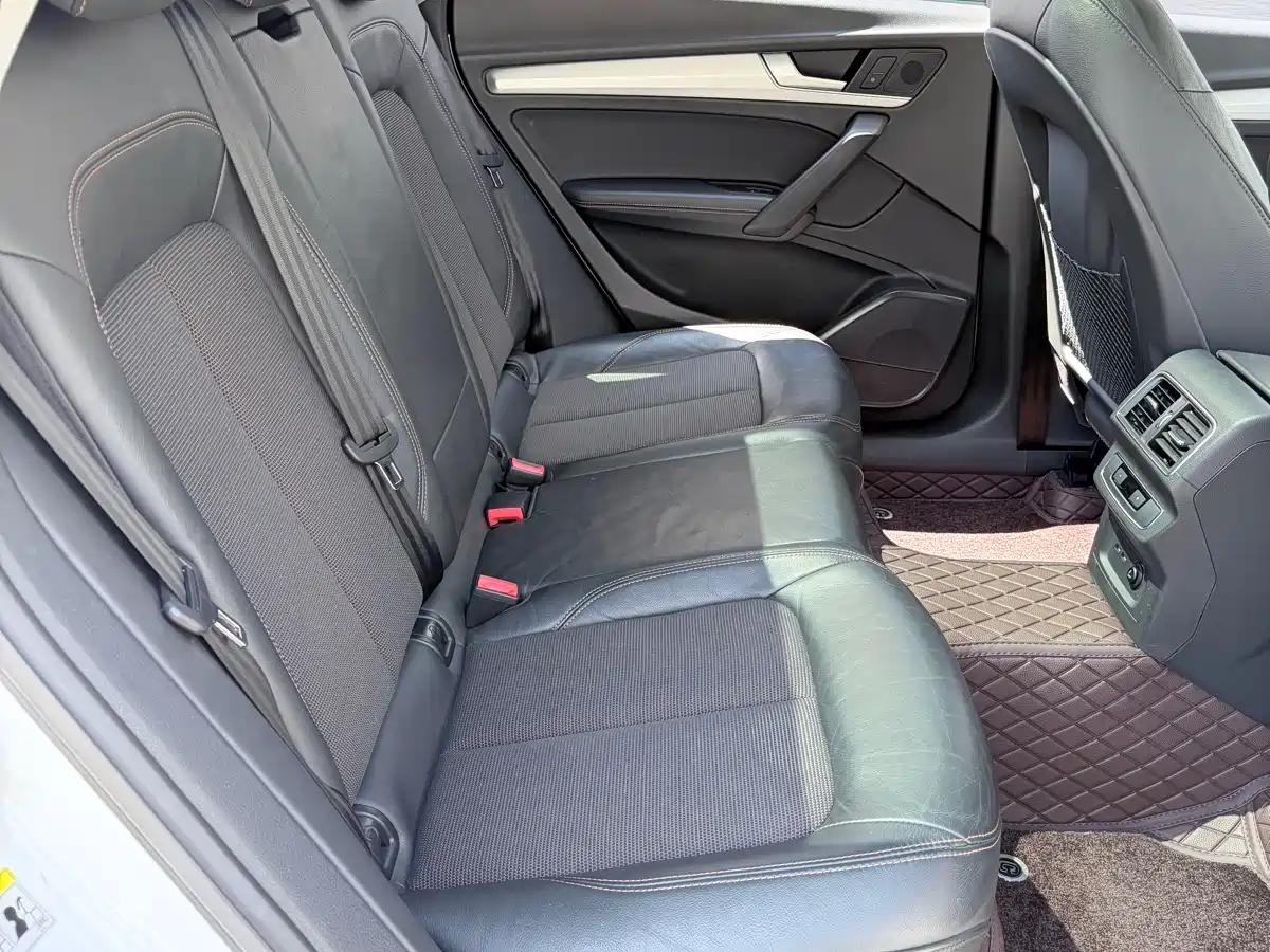 Audi Q5L 2018 40 TFSI Premium Fashion China VI фото 5