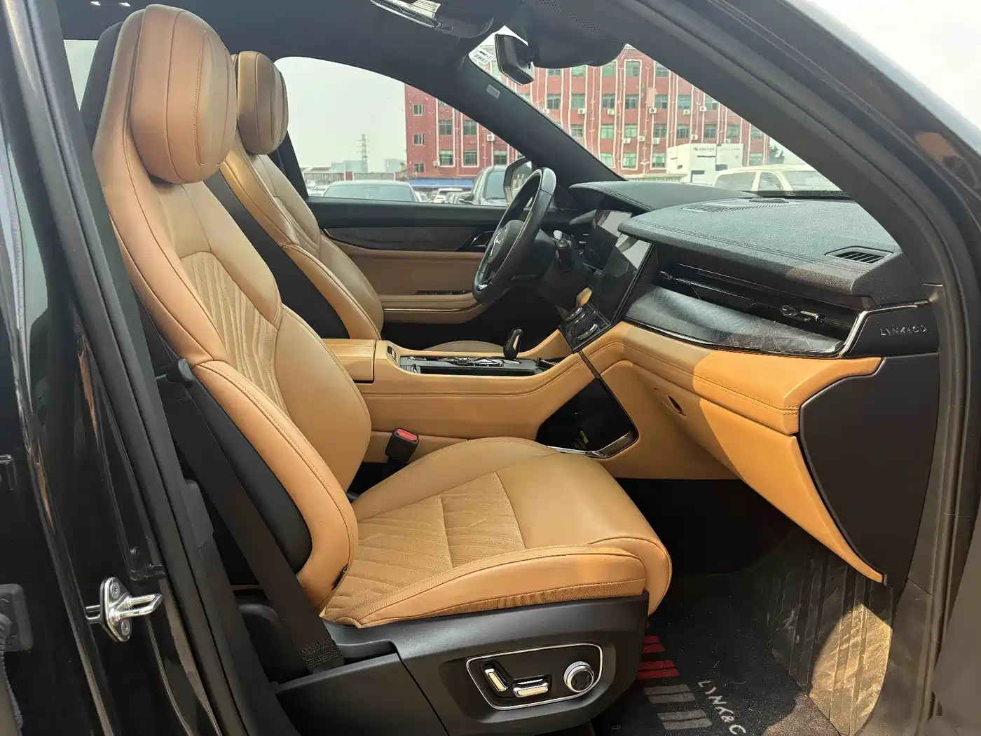 Lynk & Co 09 2021 2.0T Halo 6-Seater фото 7