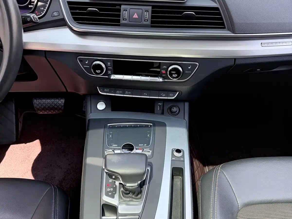 Audi Q5L 2018 40 TFSI Premium Fashion China VI фото 7