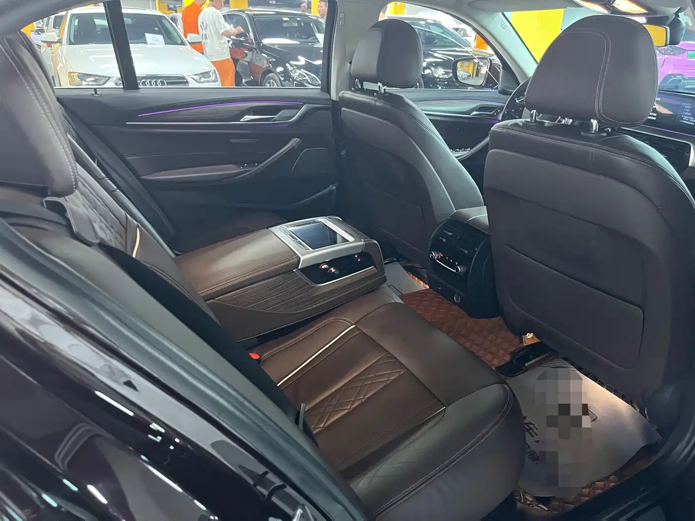 BMW 5 Series 2018 530Li Exclusive Luxury Package фото 9