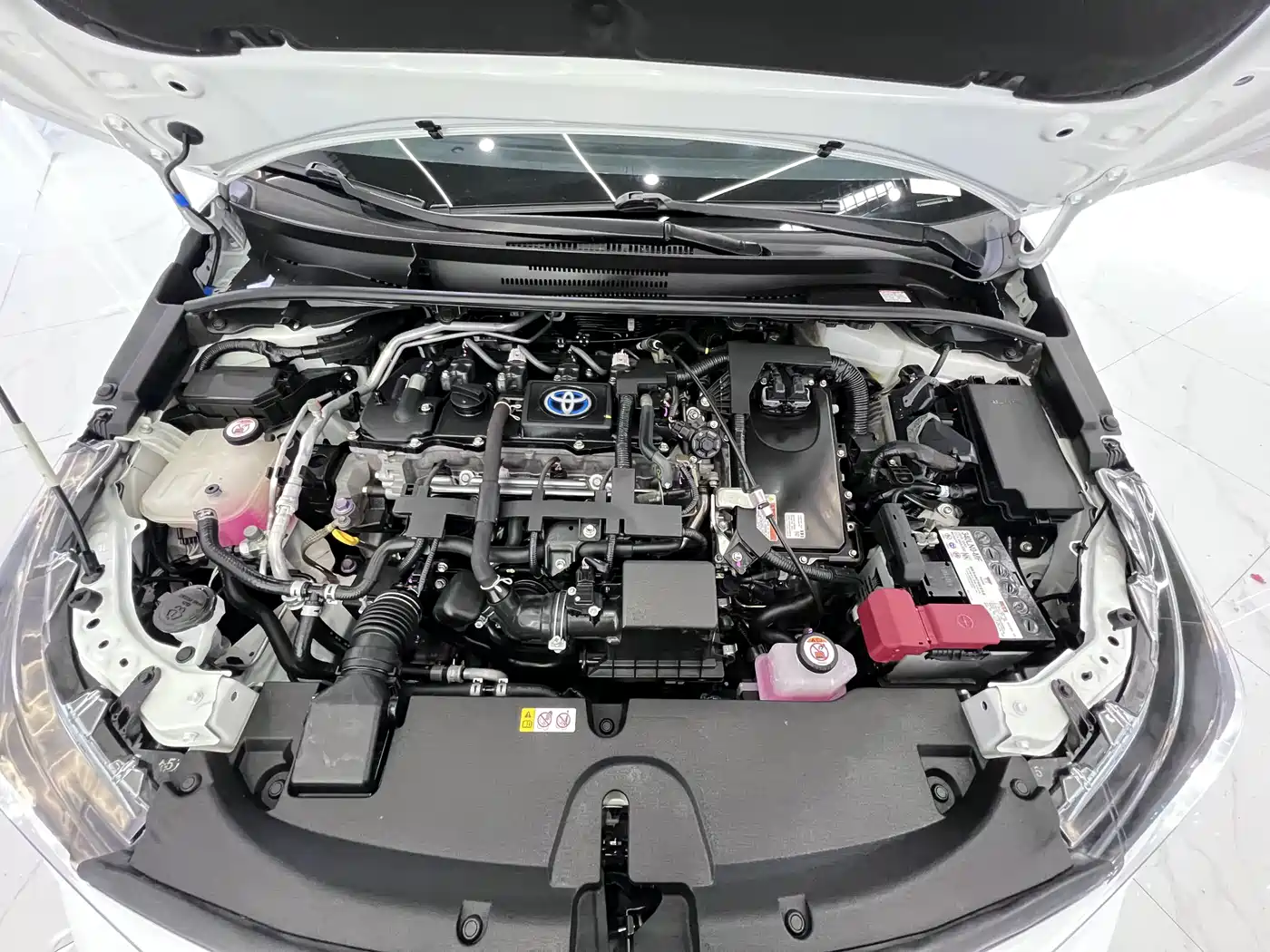 Toyota Levin 2021 Dual Engine 1.8H E-CVT Luxury Edition фото 19