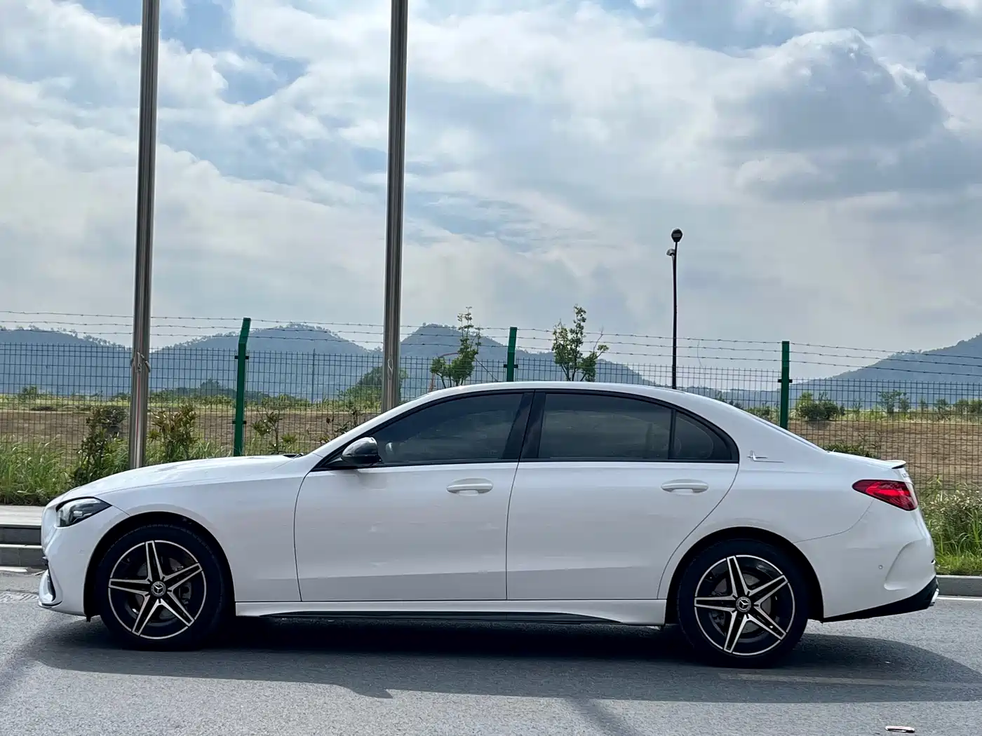 Mercedes-Benz C-Class 2024 C 260 L Night Edition Sport фото 9