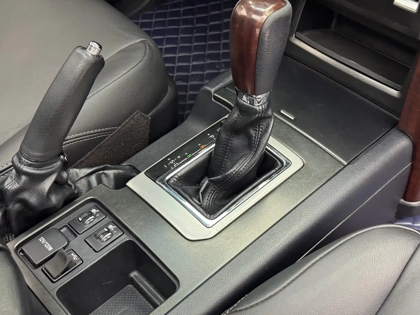 Toyota Prado 2016 3.5L Auto VX NAVI фото 13