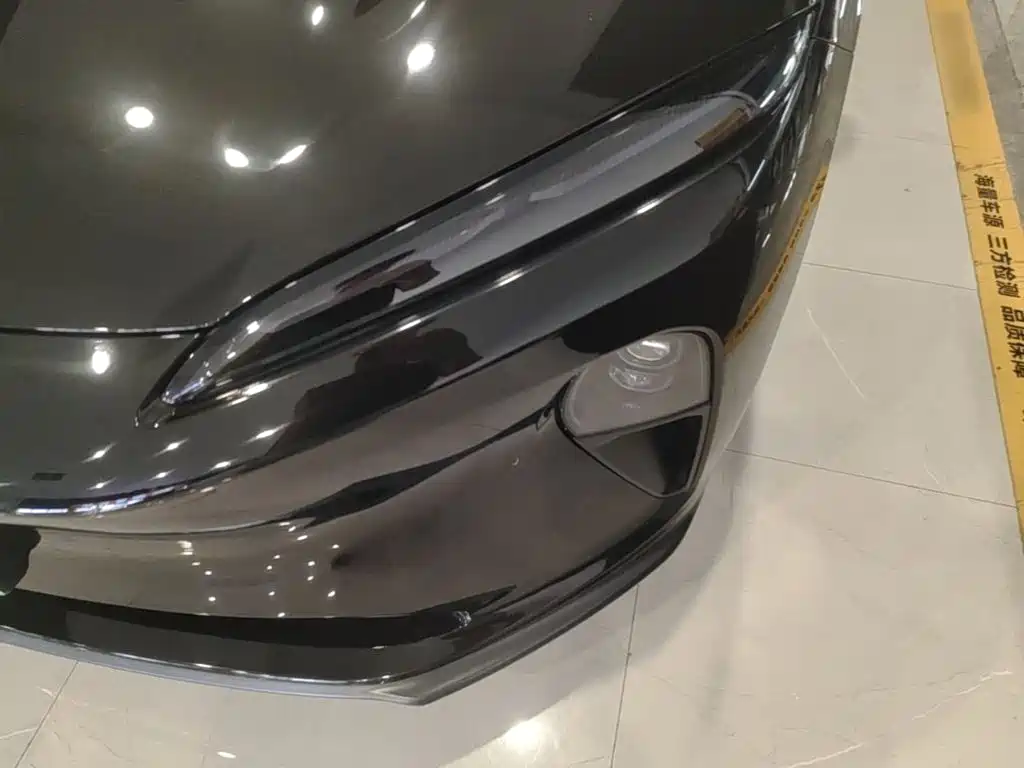 Фото 24 - NIO ET5T