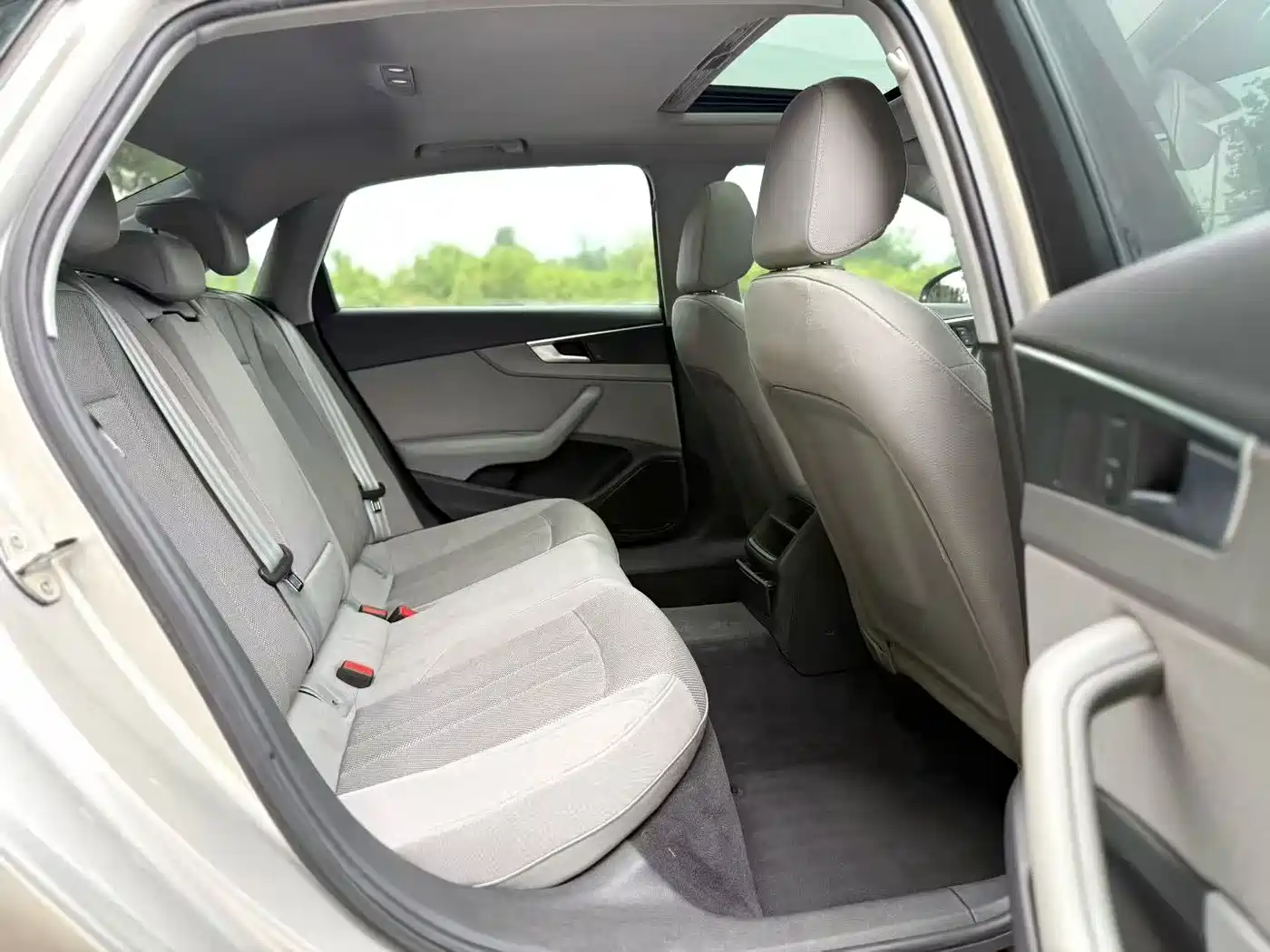 Audi A4L 2017 40 TFSI Progressive фото 5