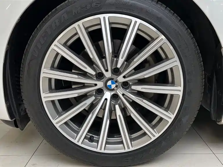 BMW 6 Series GT 2018 630i Luxury Design Package фото 24