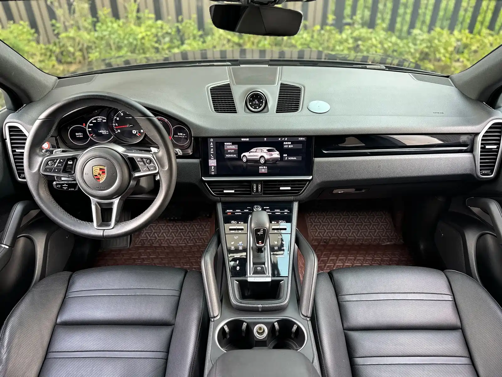 Фото 15 - Porsche Cayenne