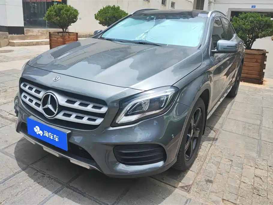 Mercedes-Benz GLA 2019 GLA 200 Fashion