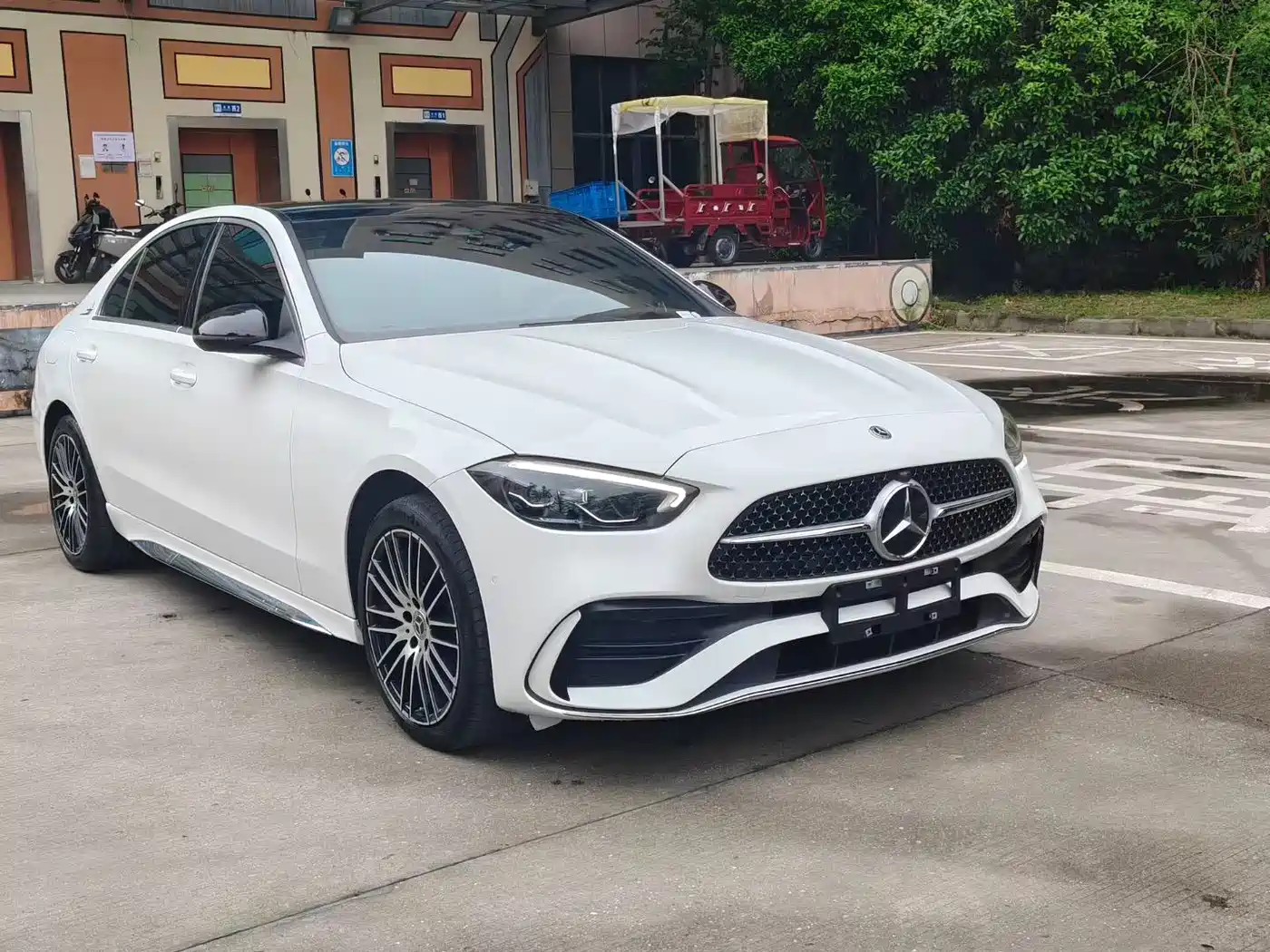 Mercedes-Benz C-Class 2022 C 260 L Sport Edition фото 3
