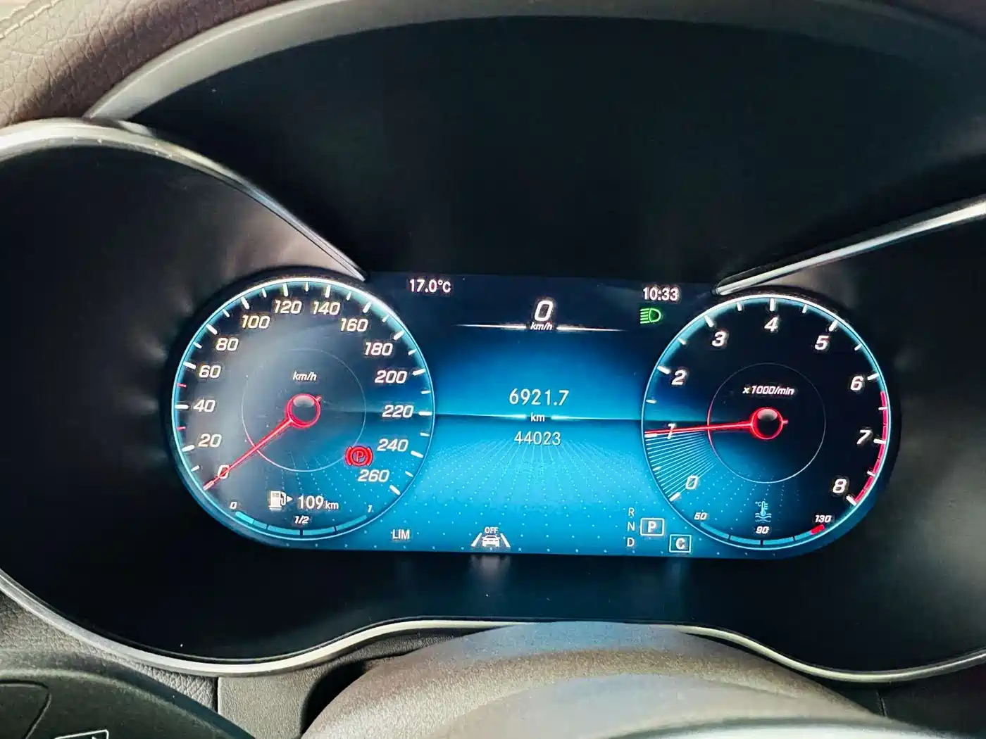 Mercedes-Benz GLC 2020 Facelift GLC 300 L 4MATIC Dynamic фото 17